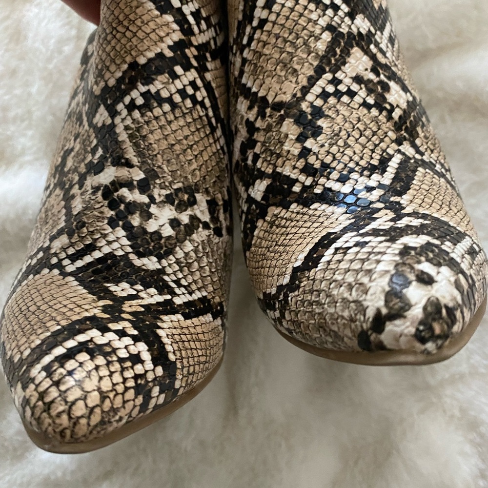 Gorgeous Python Over The Knee Boots 7 1/2 - image 3